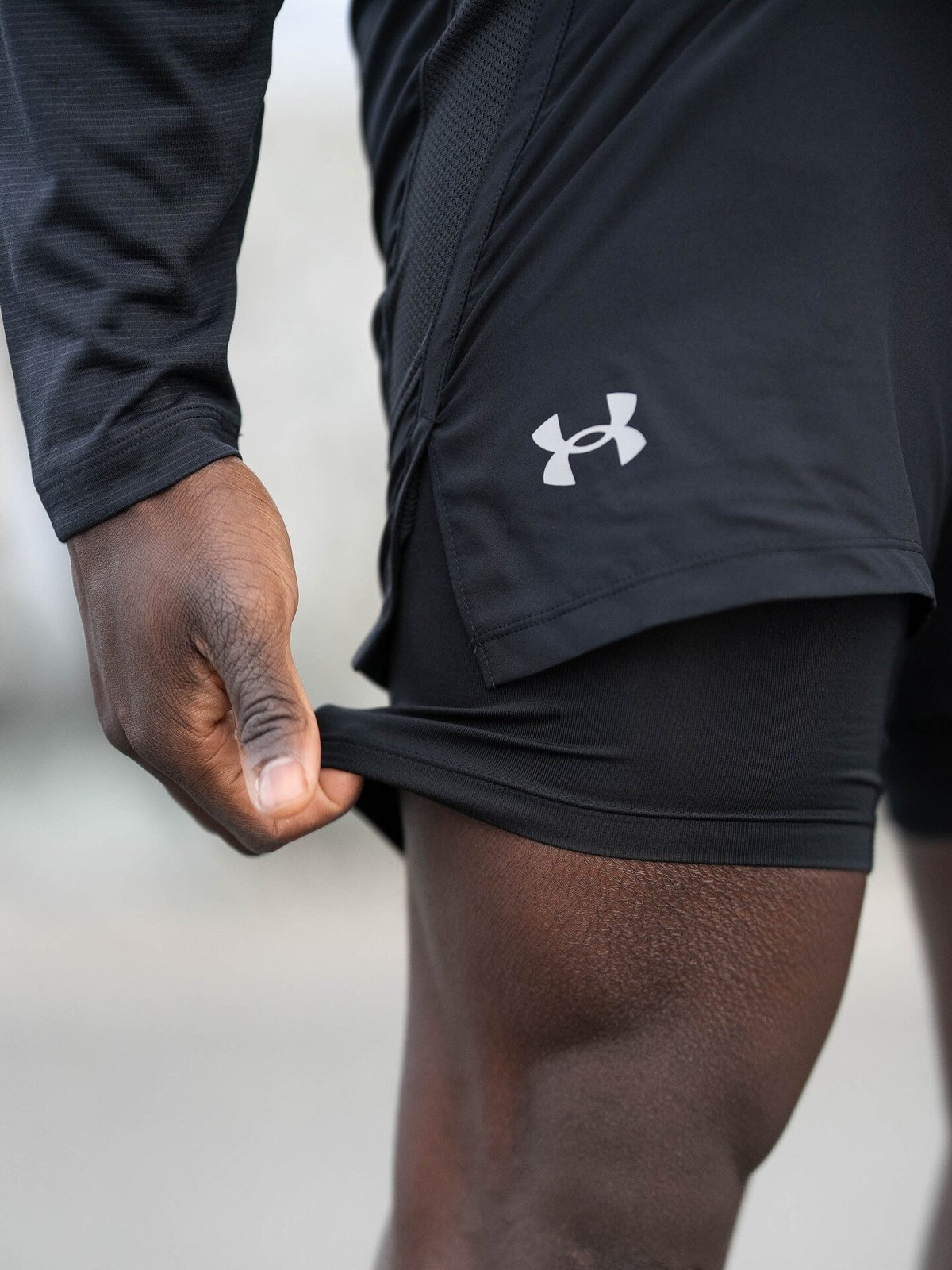 Under Armour Launch 7" 2-in-1 Shorts Black / Reflective Silver