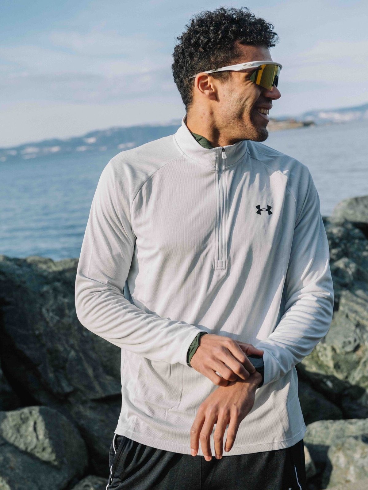 Under Armour Tech Textured 1/2 Zip Distant Gray / Black