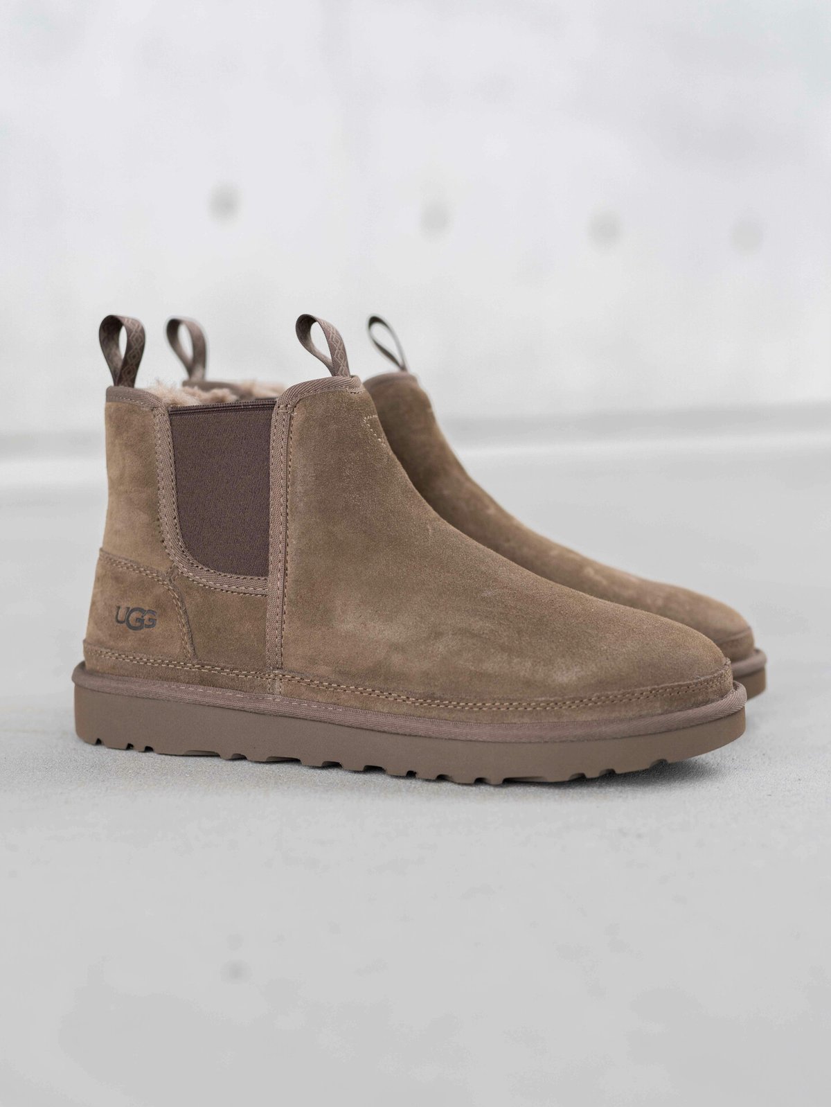 UGG Neumel Chelsea Hickory