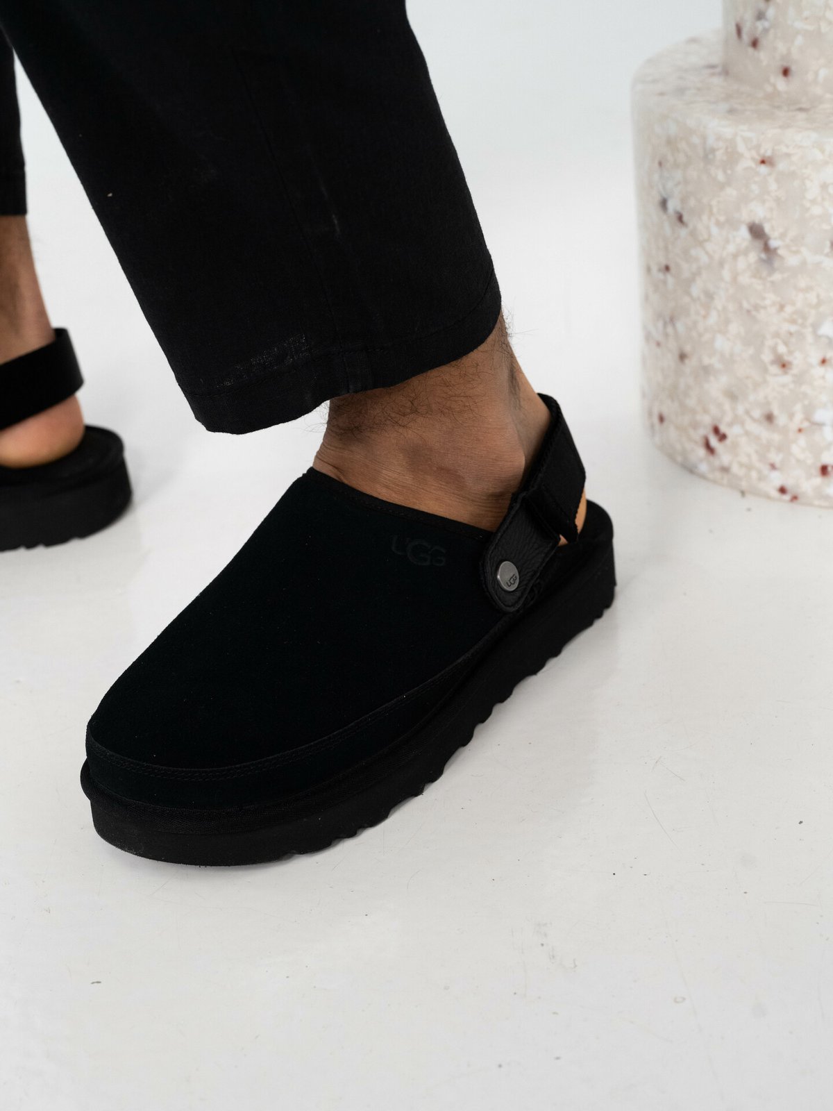 UGG Goldencoast Clog Black