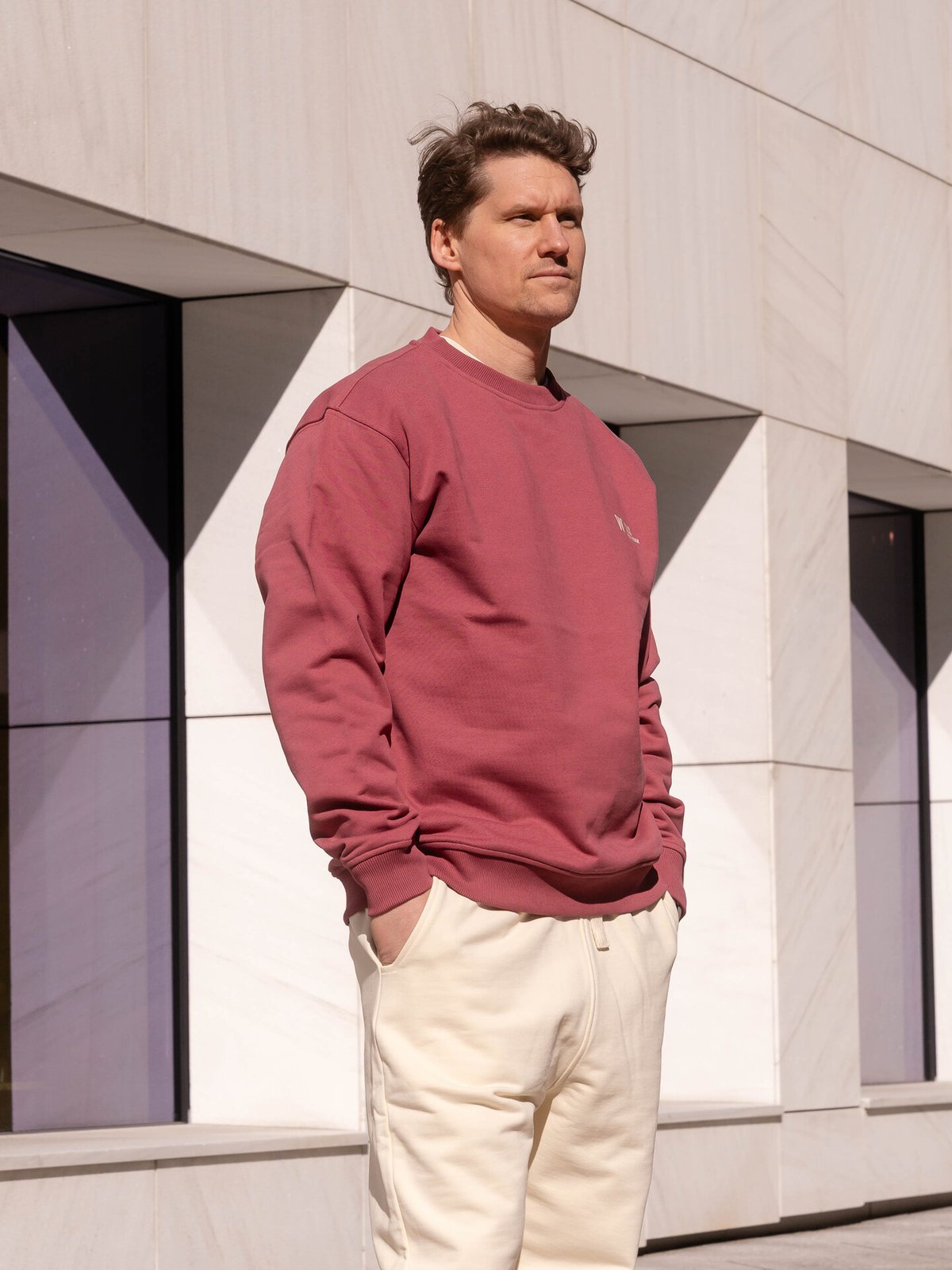 Wardrobe Essentials Crewneck City Maroon