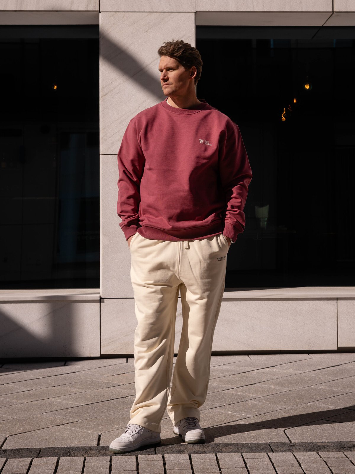 Wardrobe Essentials Crewneck City Maroon