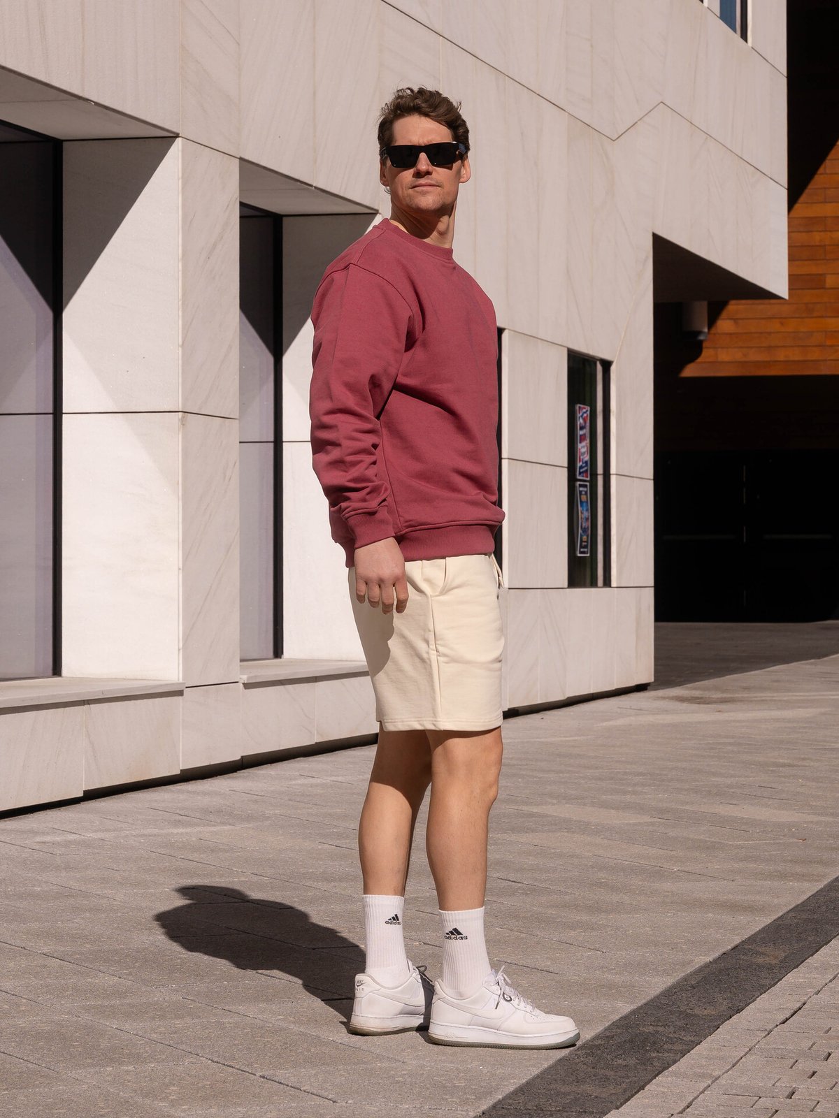 Wardrobe Essentials Crewneck City Maroon