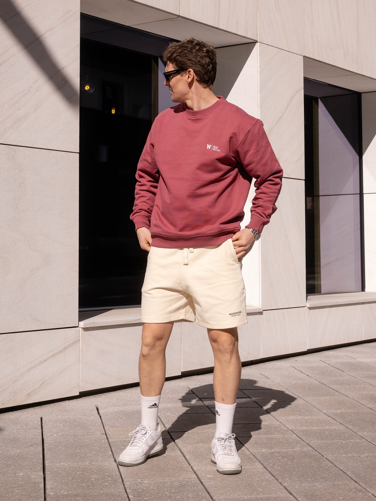 Wardrobe Essentials Crewneck City Maroon