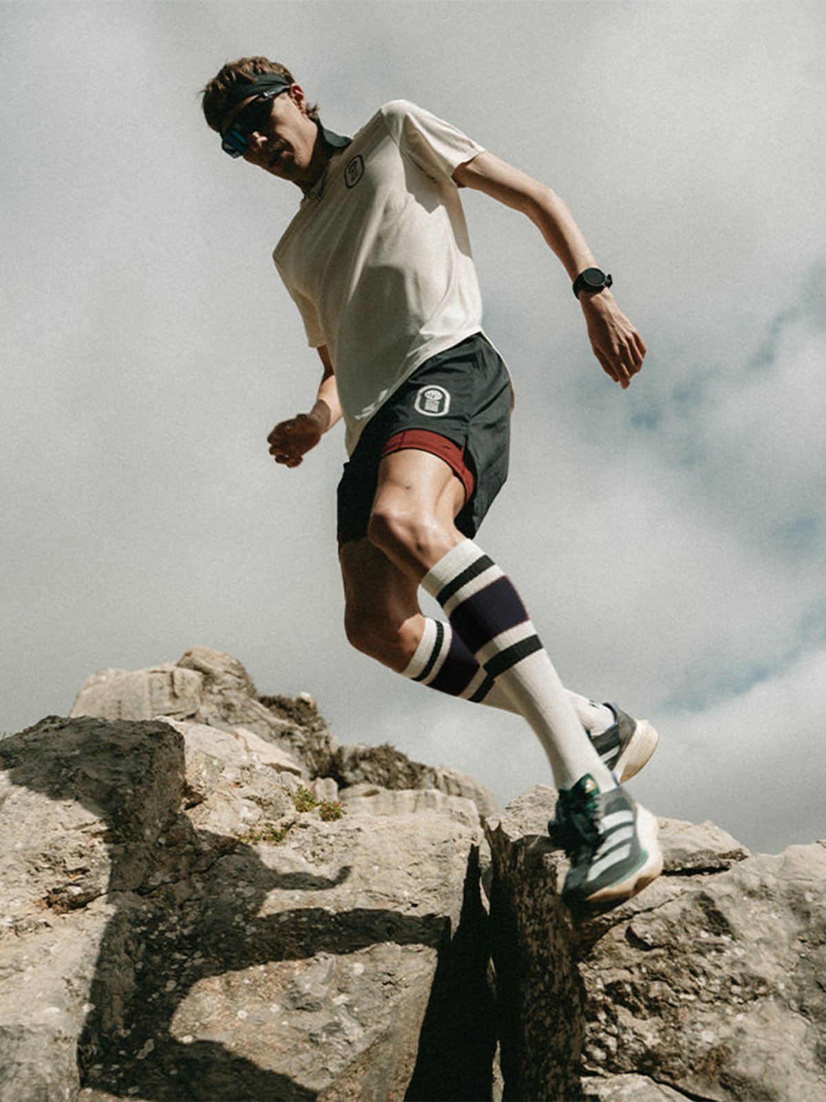 YMR Track Club Stadion 2-in-1 Shorts Navy / Burgundy