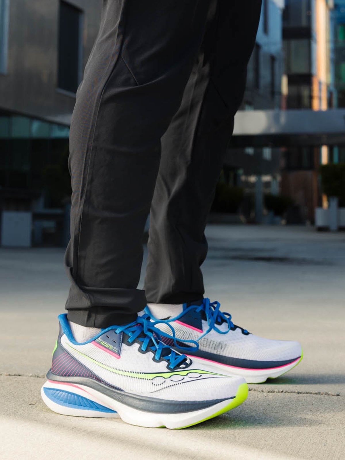 Saucony Endorphin Azura Flerfarget