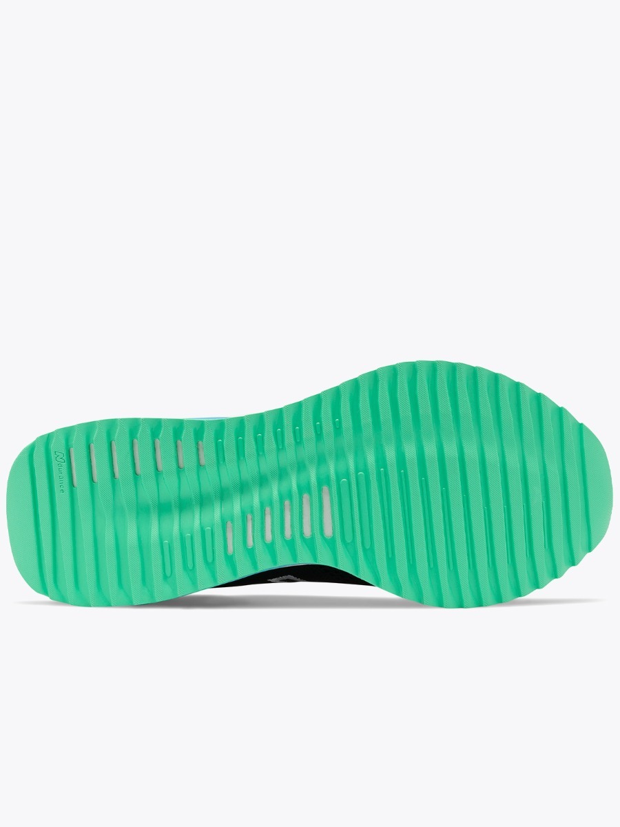 New Balance New Balance WFCE Black with Peony & Bayside