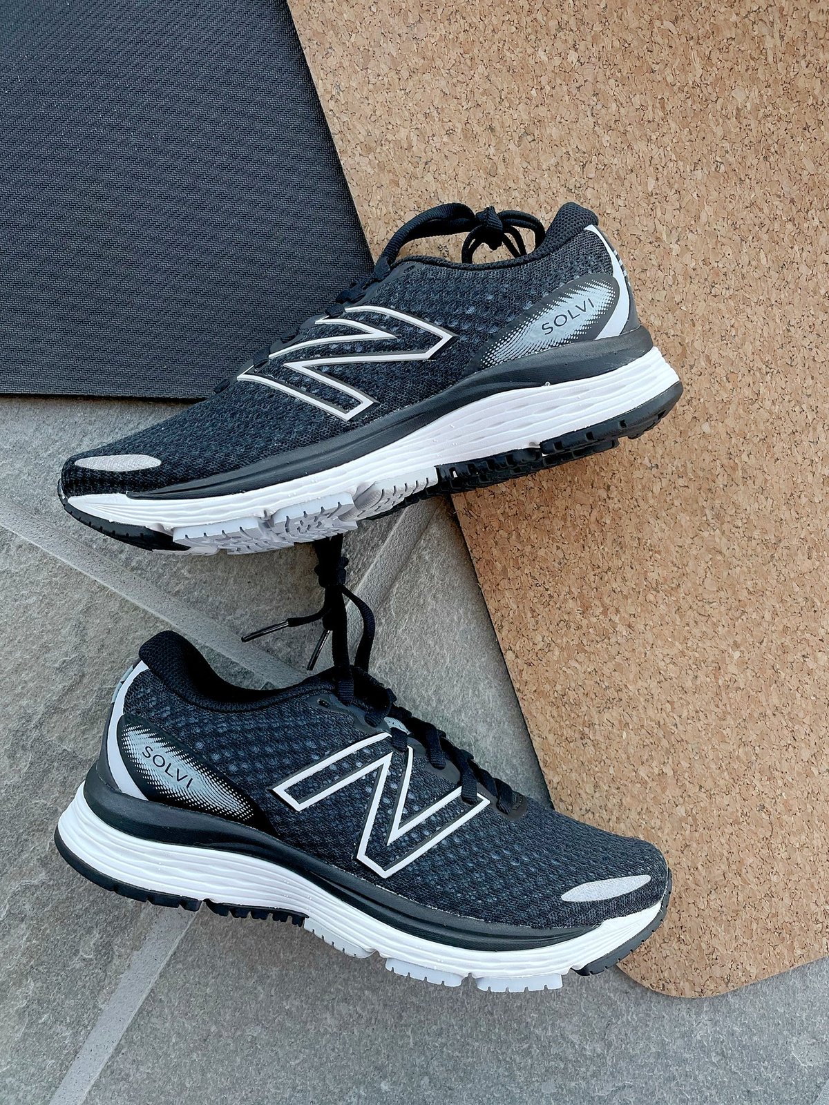 New Balance Solvi V3 Black / Light Cyclone