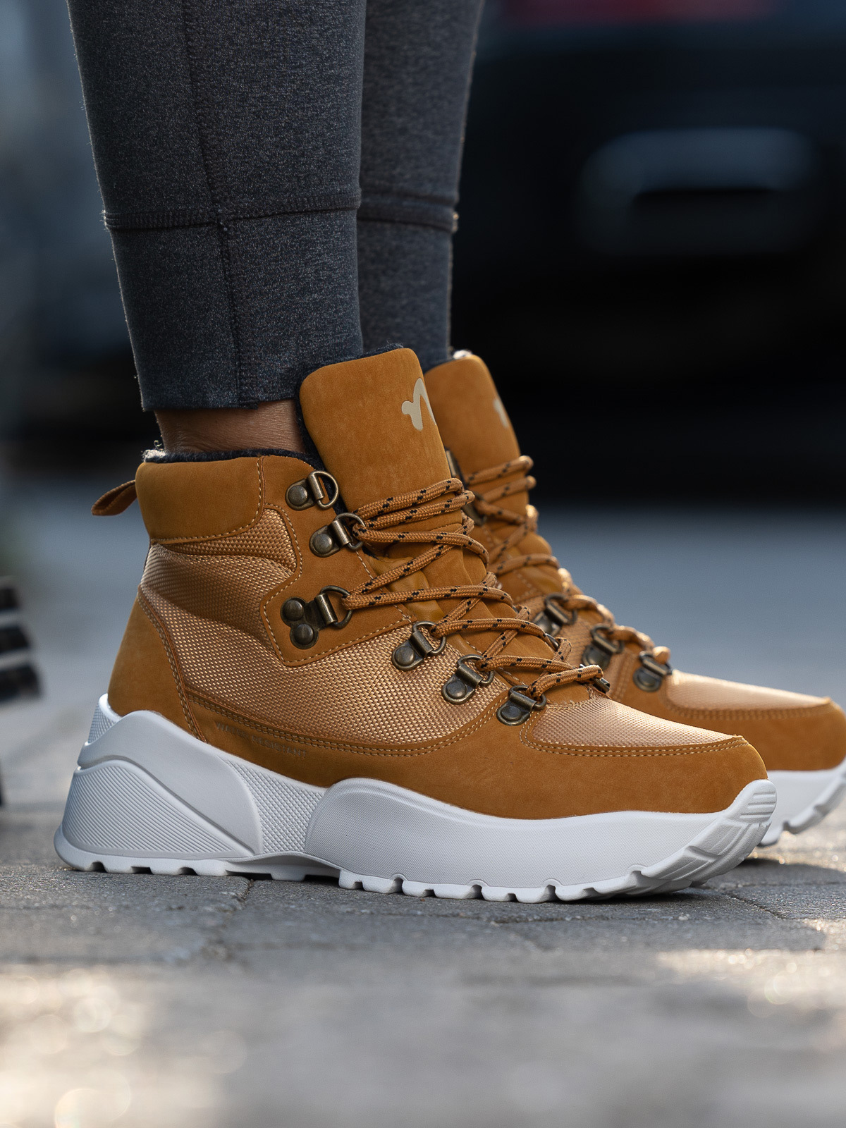 Noodles Chunky Hiker Camel