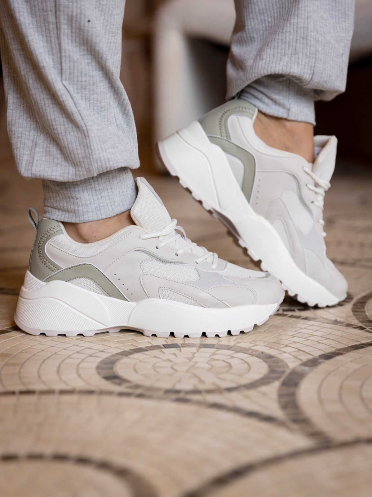 Noodles Corvette Beige Greeen