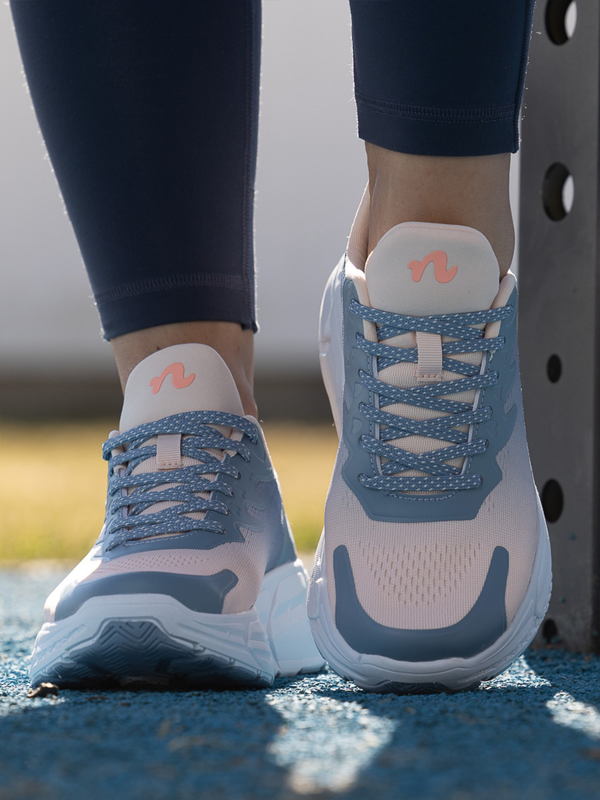 Noodles Splash Blue Pink