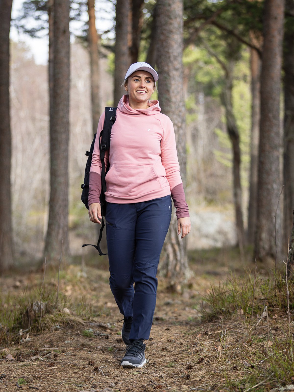 New Era 9FORTY Womens League Essential Hvit