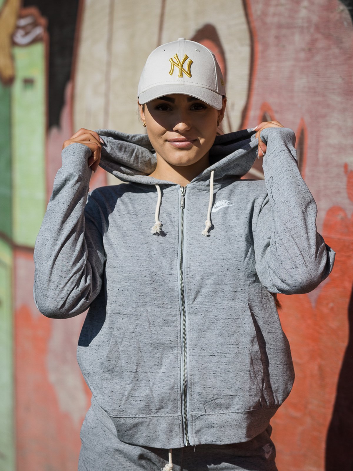 New Era 9FORTY Womens Metallic Logo Cream