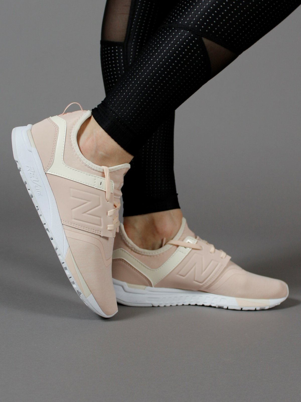 New Balance New Balance WRL247 Rosa/ Beige
