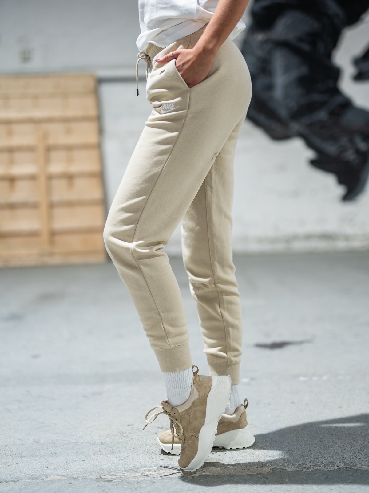 Nike Essential Pant Reg Fleece Beige