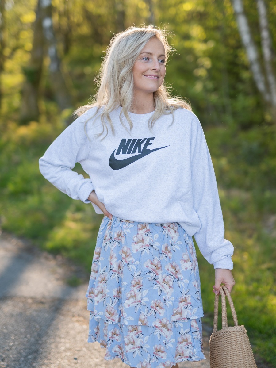 Nike Essential Fleece Crew Birch Heather/ White/ Black
