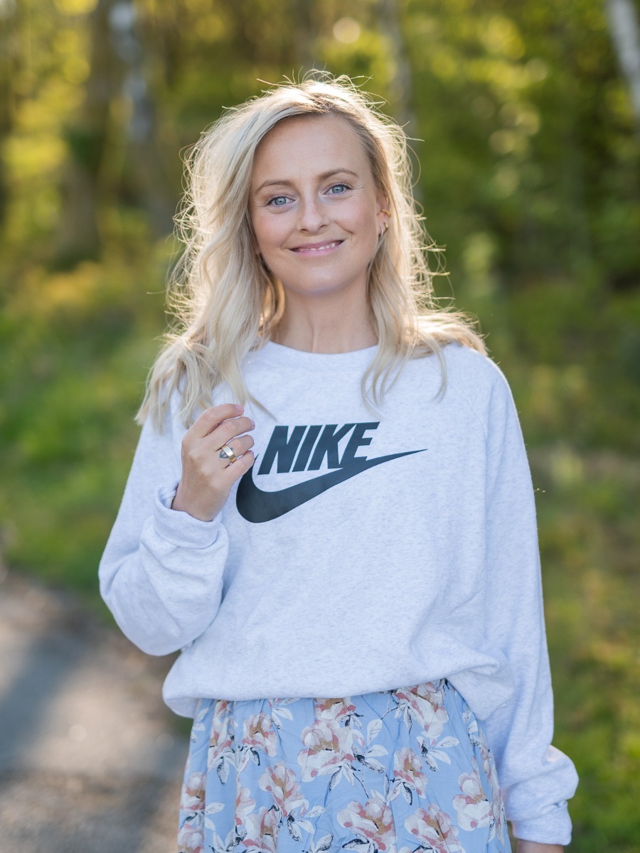 Nike Essential Fleece Crew Birch Heather/ White/ Black