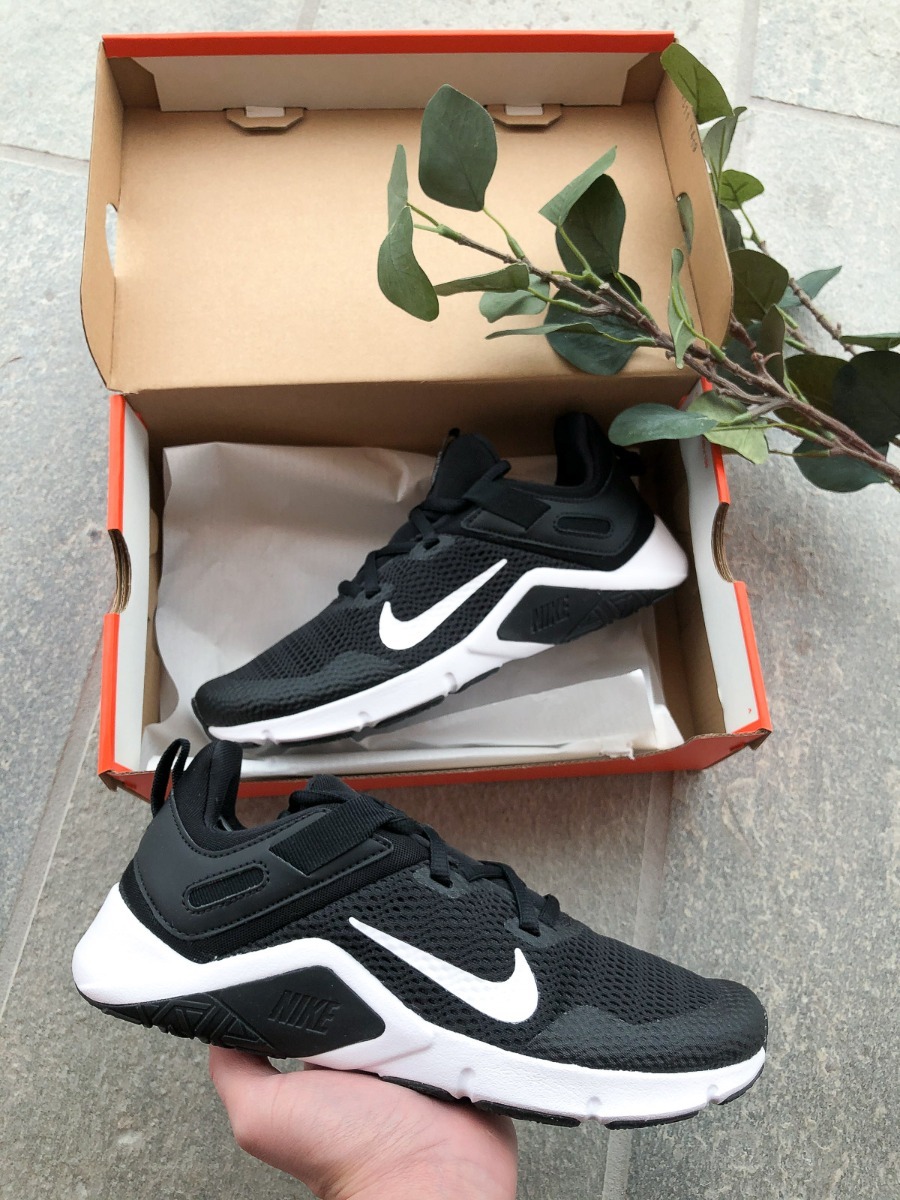 Nike Legend Black/ White