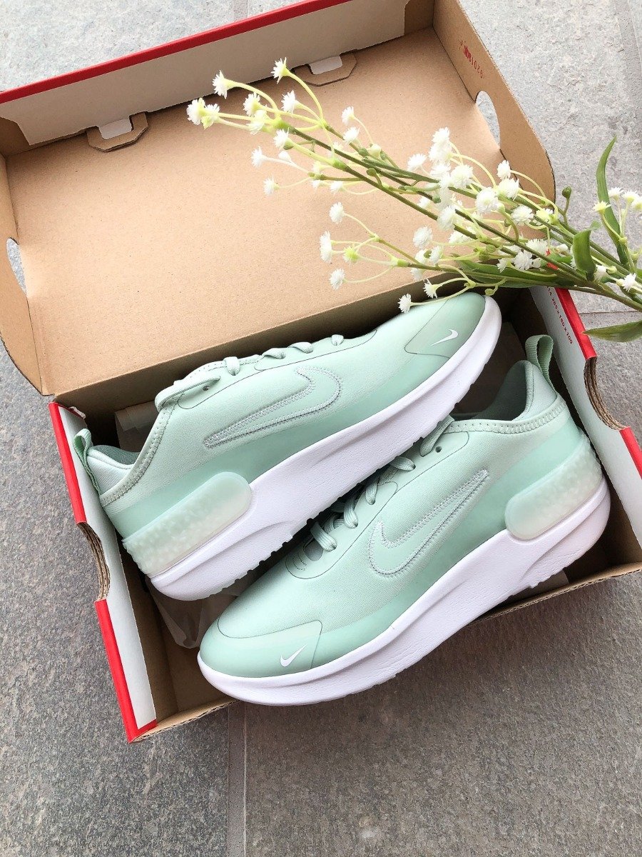 Nike Amixa Pistachio Frost/ White