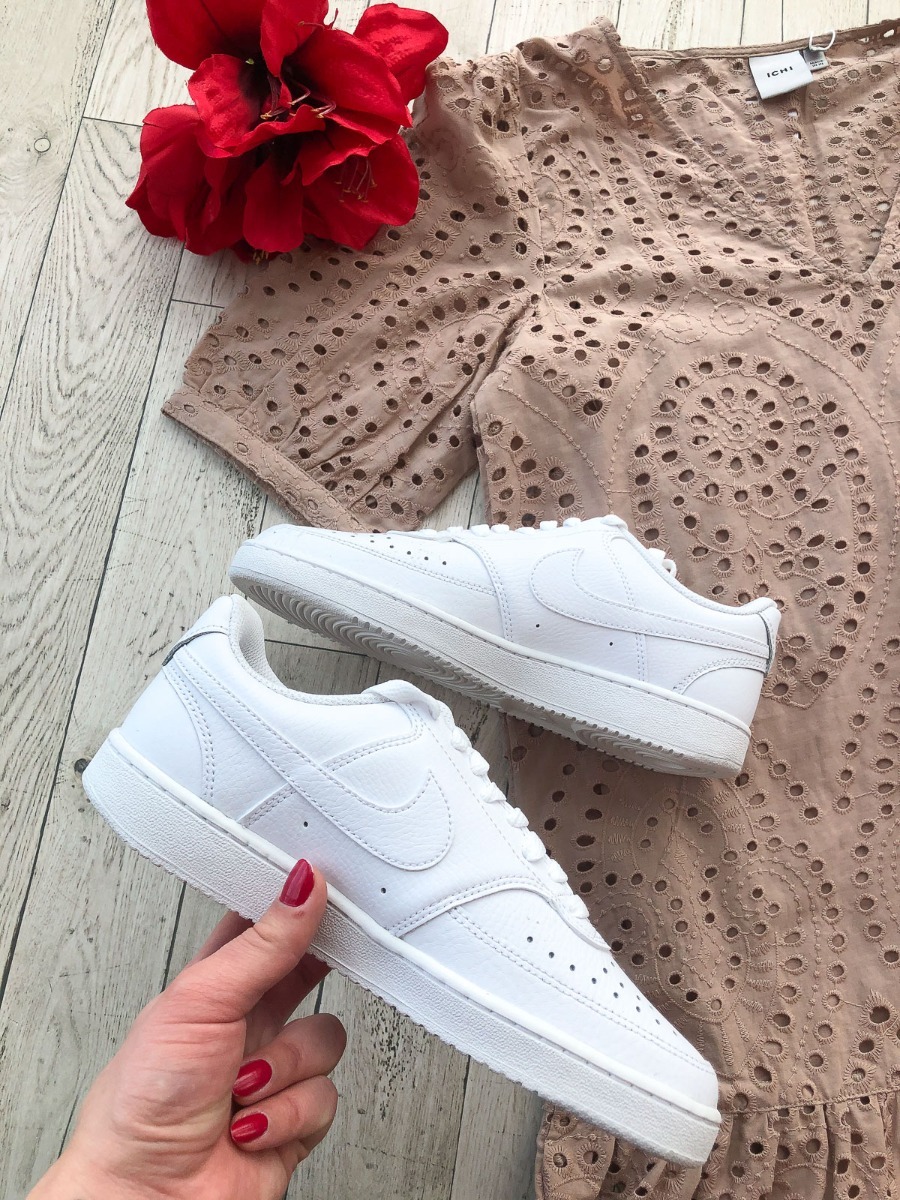 Nike Court Vision Low White