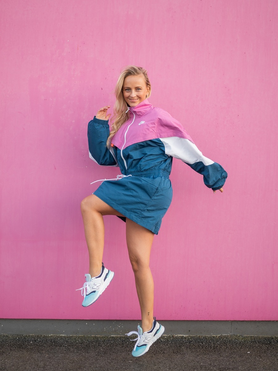 Nike Icon Clash Track Jacket Cosmic Fuchisa