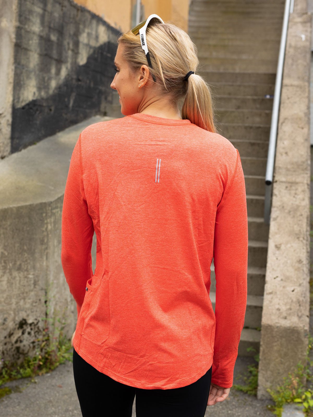 Nike Element Long Sleeve Korall