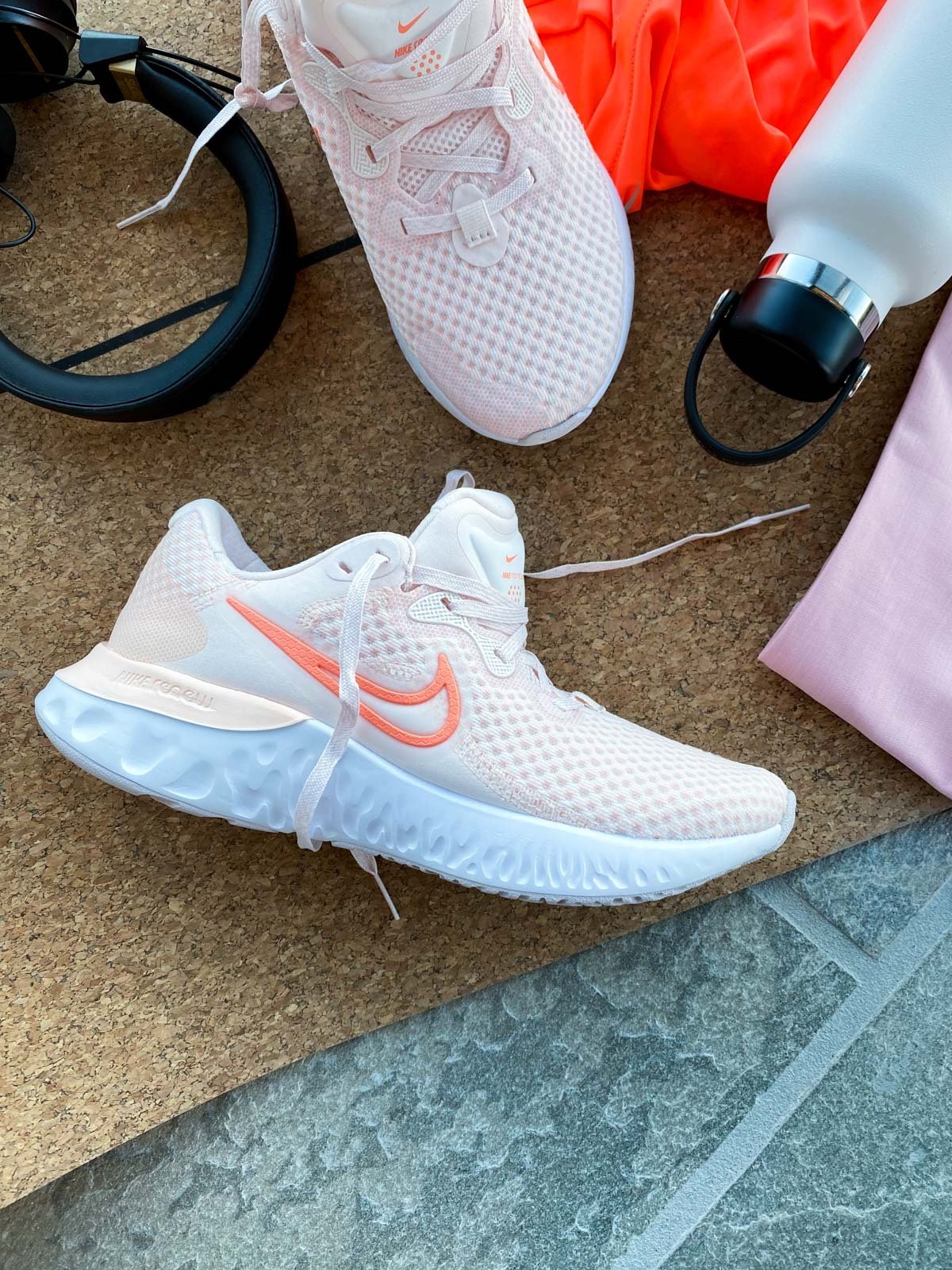 Nike Renew Run 2 Light Soft Pink/ Summit White