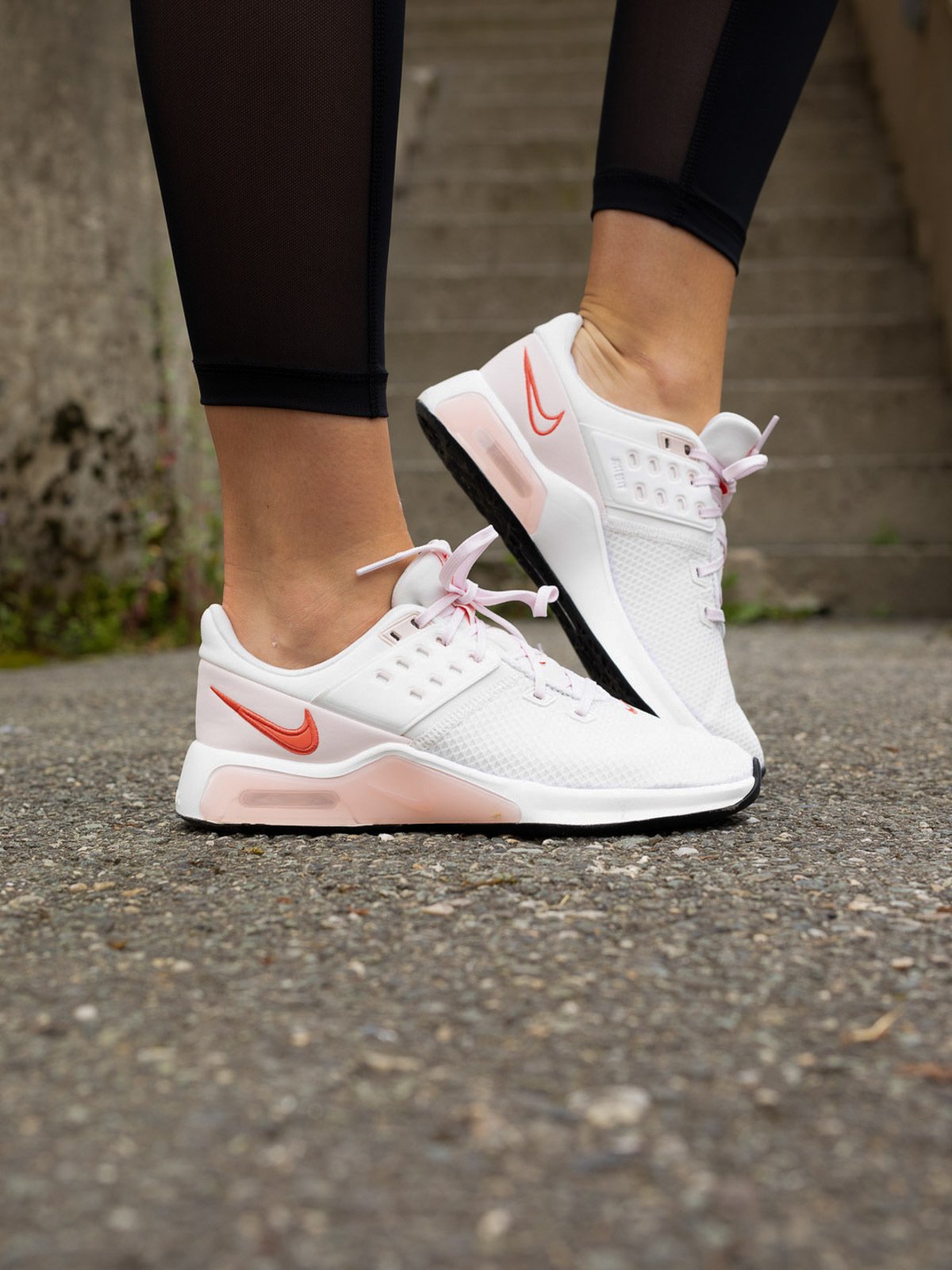 Nike Air Max Bella Tr 4 Summit white / Magic ember