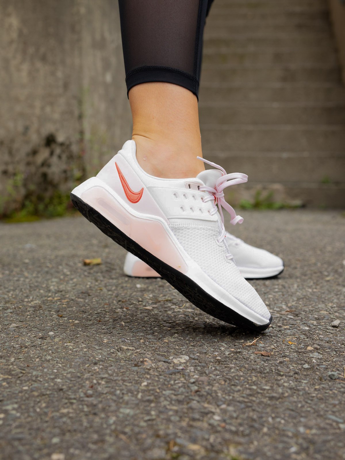 Nike Air Max Bella Tr 4 Summit white / Magic ember