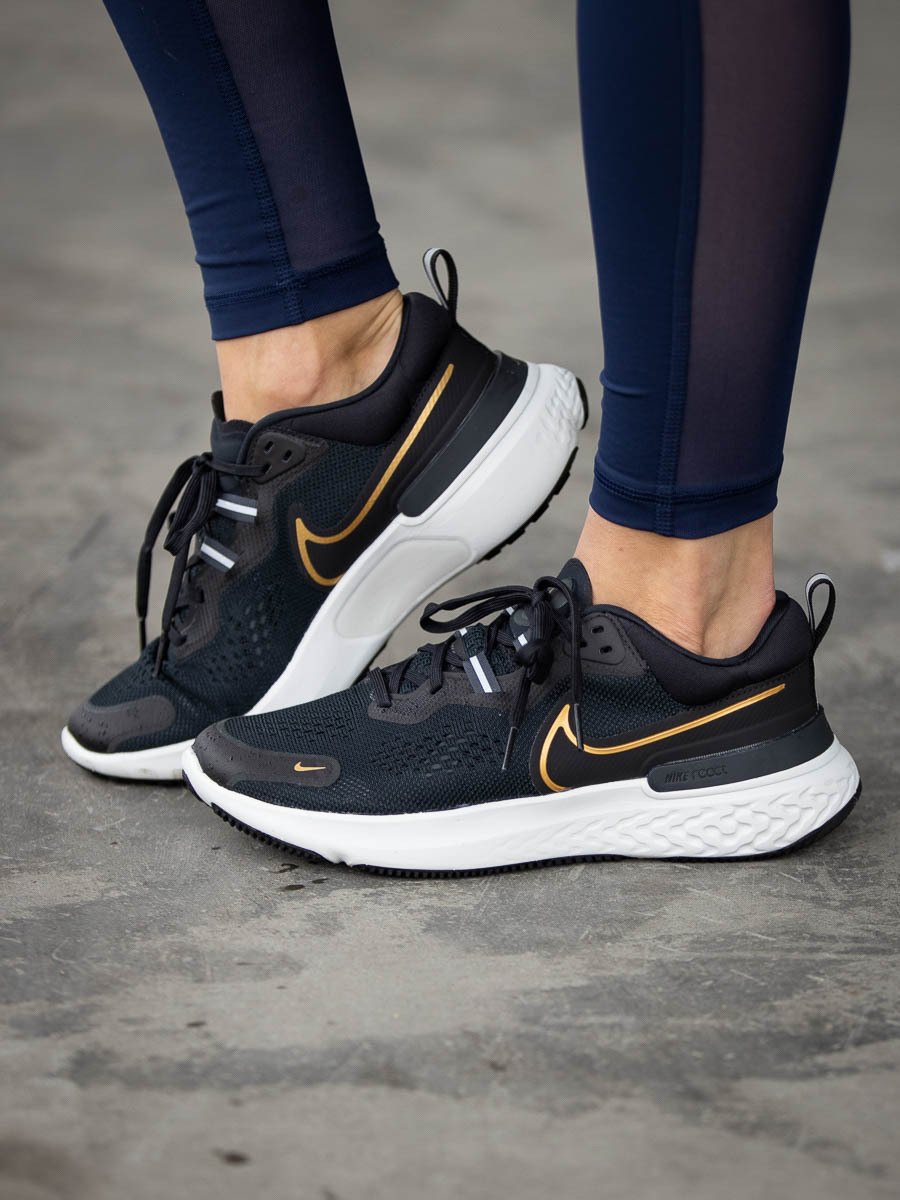 Nike React Miler 2 Black/ Metallic Golf / Dark Smoke Grey