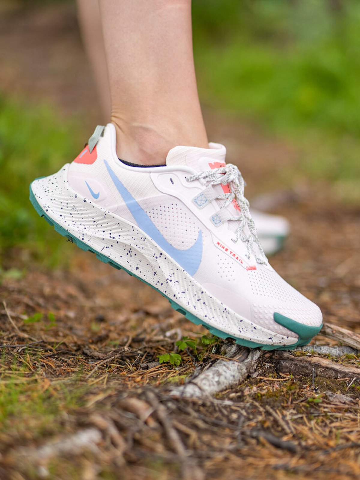 Nike Pegasus Trail 3 Light Soft Pink/ Magic Ember/ Bicoastal/ Aluminum