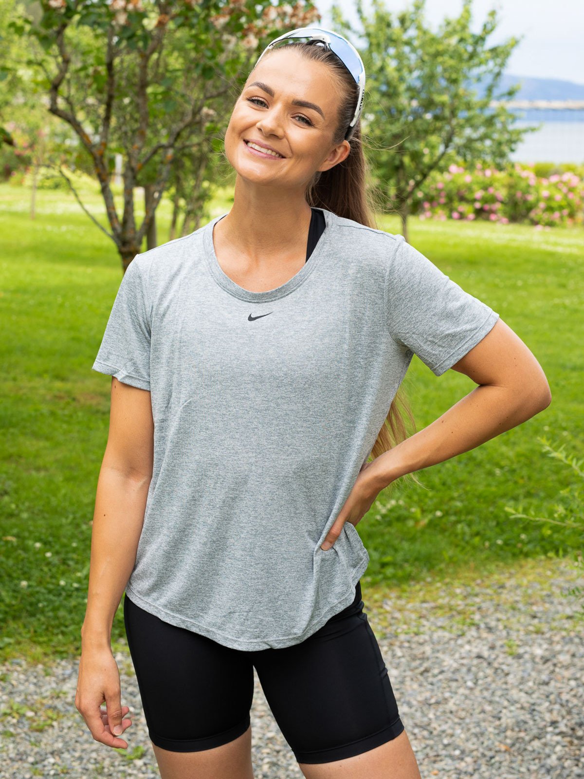 Nike One Short Sleeve Standard Top Particle Grey / Black