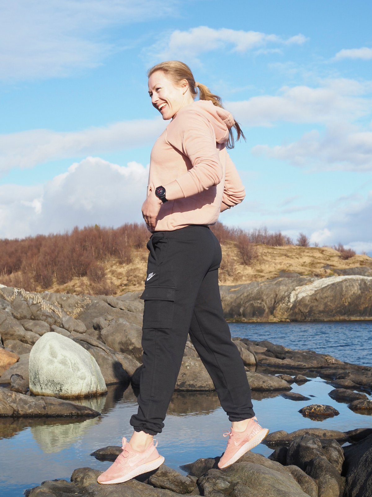 Nike Essential Cargo Pant Svart/Hvit