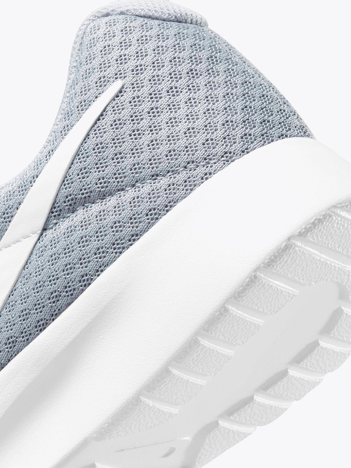 Nike Tanjun Wolf Grey/Barely Volt/Svart/Hvit