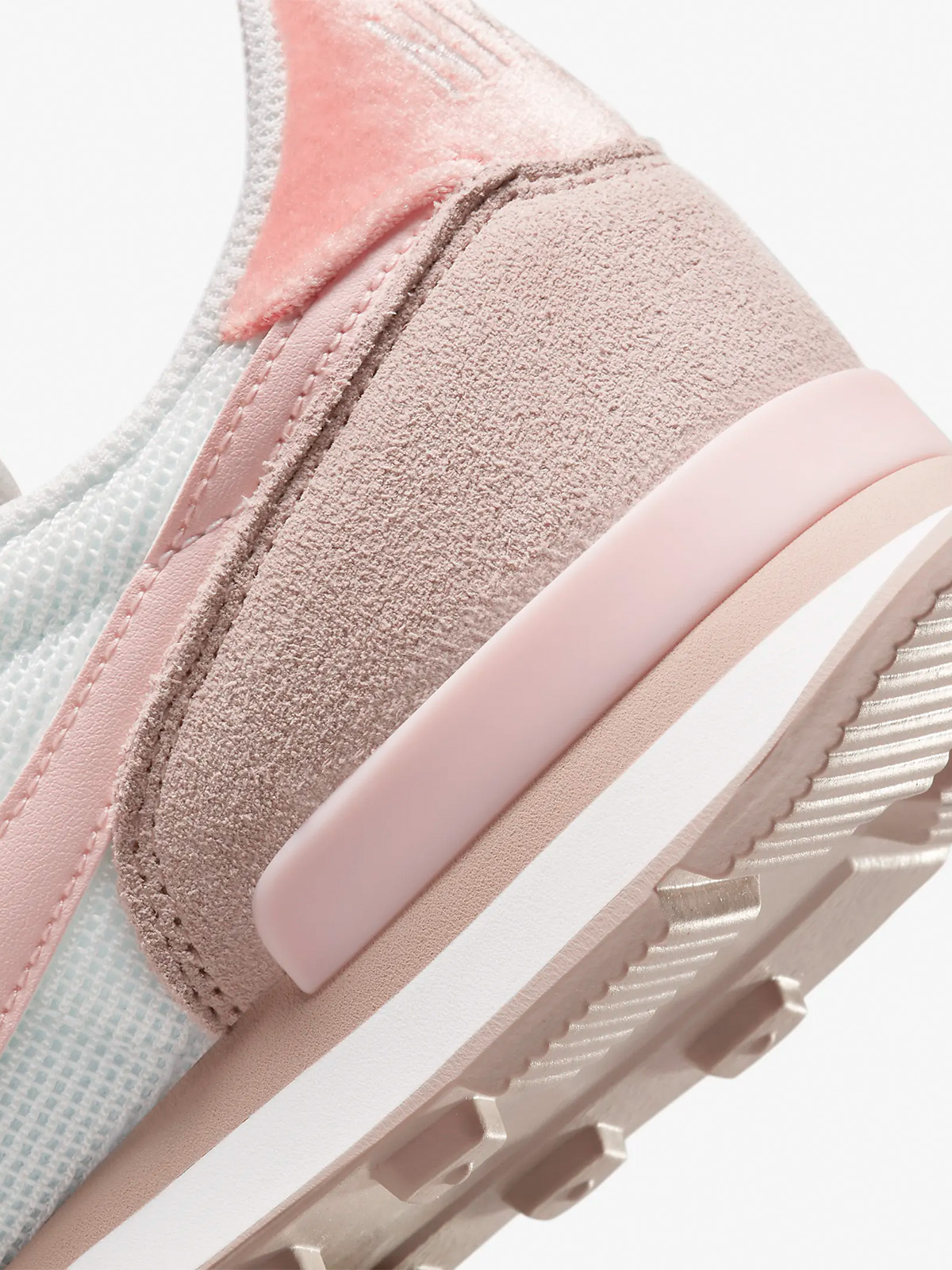 Nike Internationalist Summit White/Fossil Stone/Light Madder Root/Atmosphere