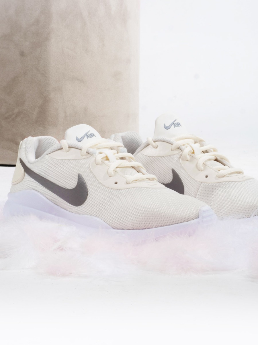 Nike Air Max Oketo Phantom