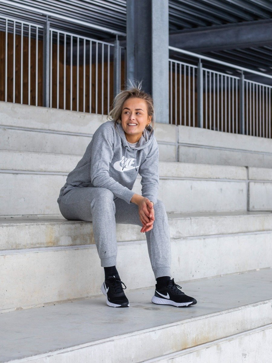 Nike Revolution 5 Black/ White-Anthracite