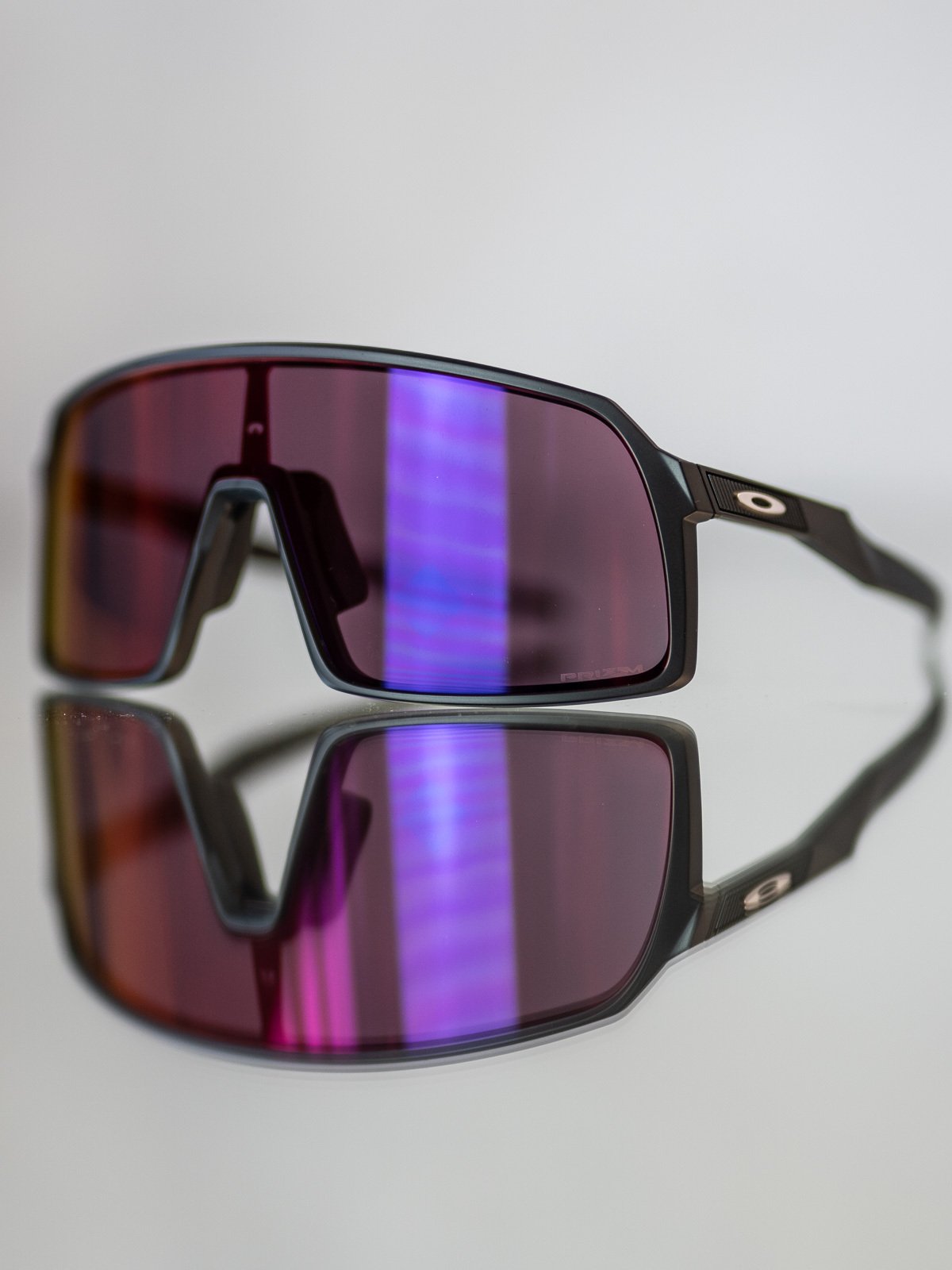 Oakley Sutro Matte Black / Brilleglassfarge: Prizm Road / Lysgjennomslipp: 20%