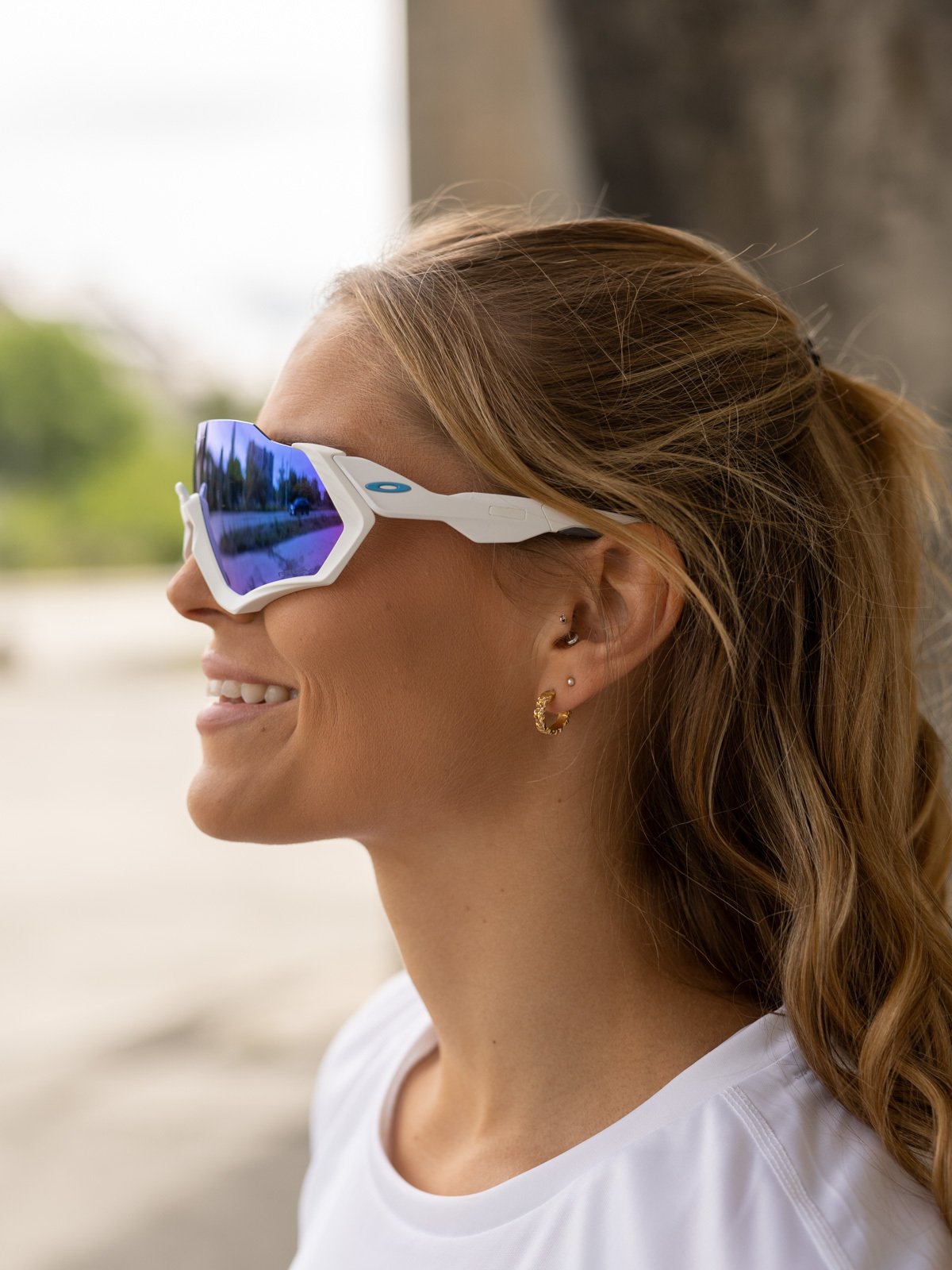 Oakley Flight Jacket Matte White / Brilleglassfarge: Prizm Sapphire / Lysgjennomslipp: 12%