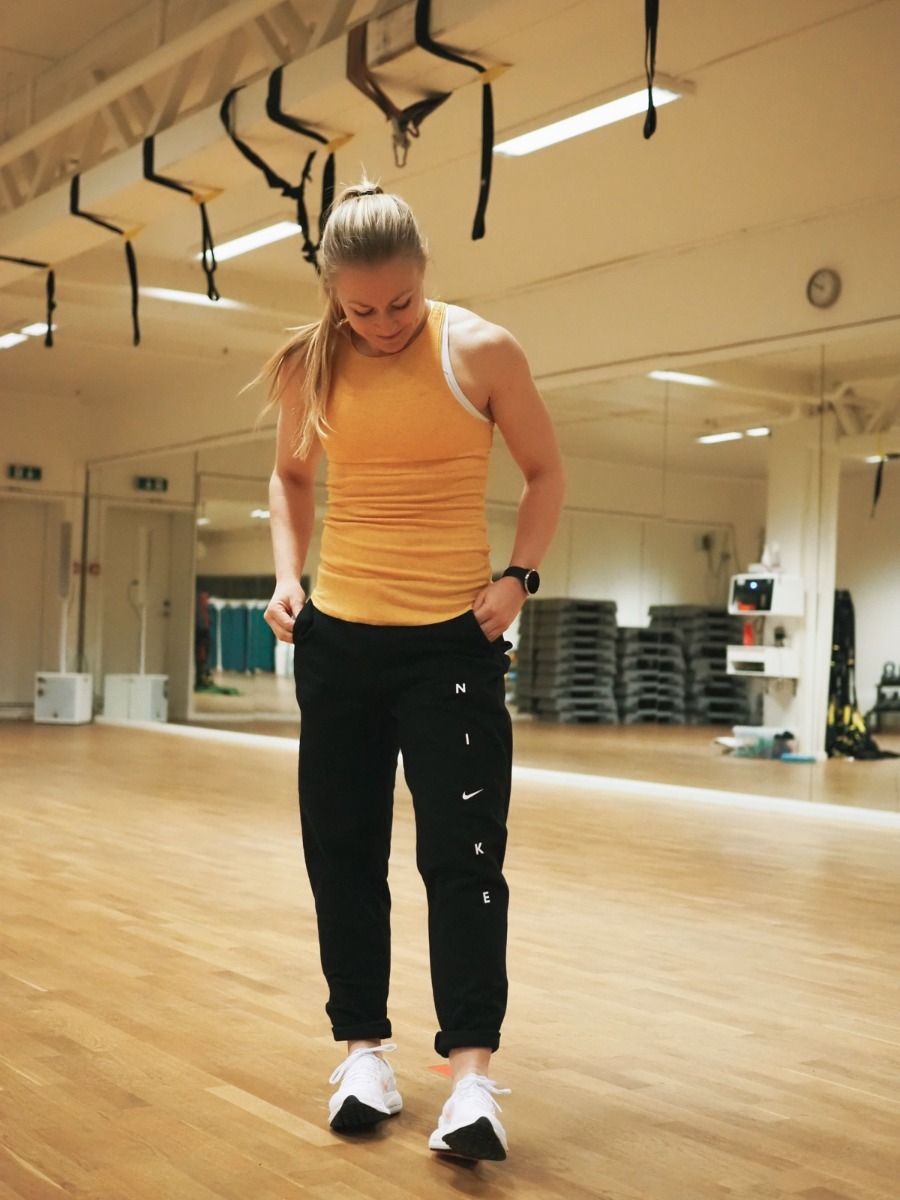 Nike Yoga Luxe Tank Honeycomb/ HTR/ Celestial Gold