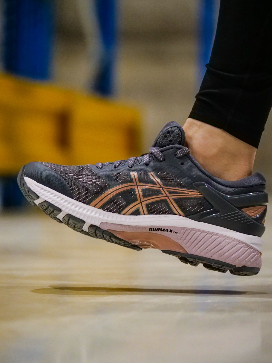 ASICS Gel-Kayano 26 Metropolis / Rose Gold
