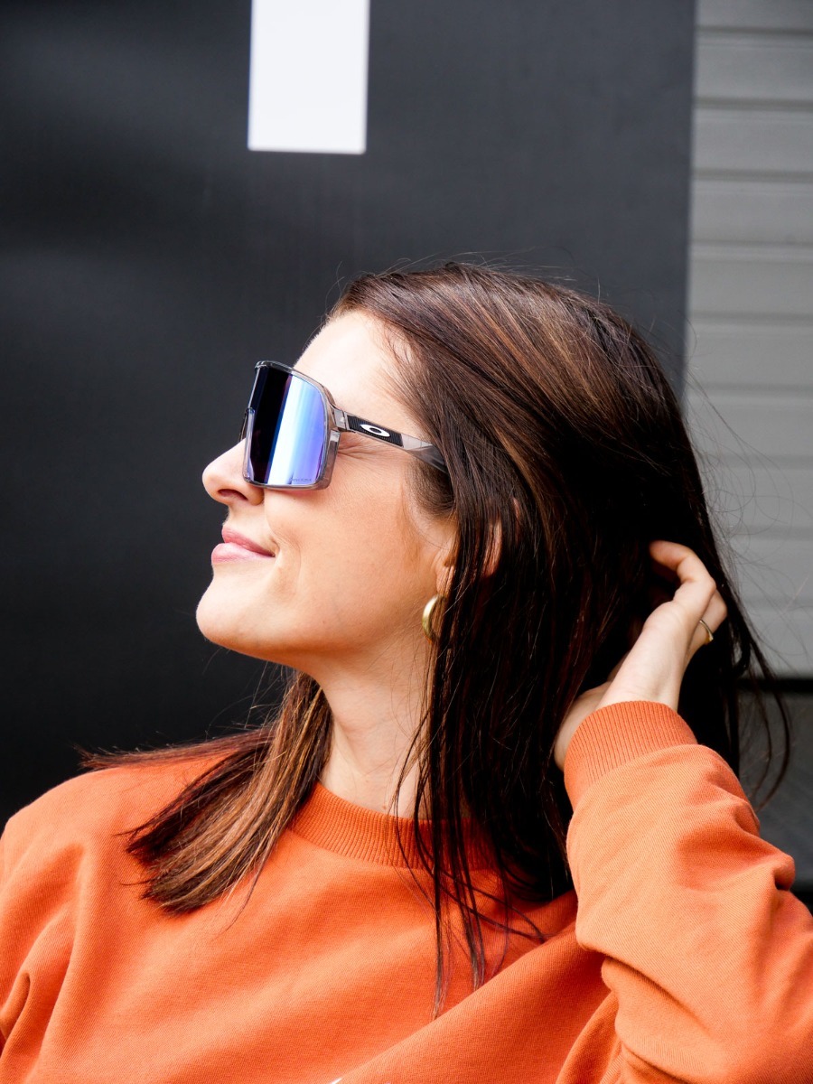 Oakley Sutro Grey Ink / Brilleglassfarge: Prizm Road Jade / Lysgjennomslipp: 15%