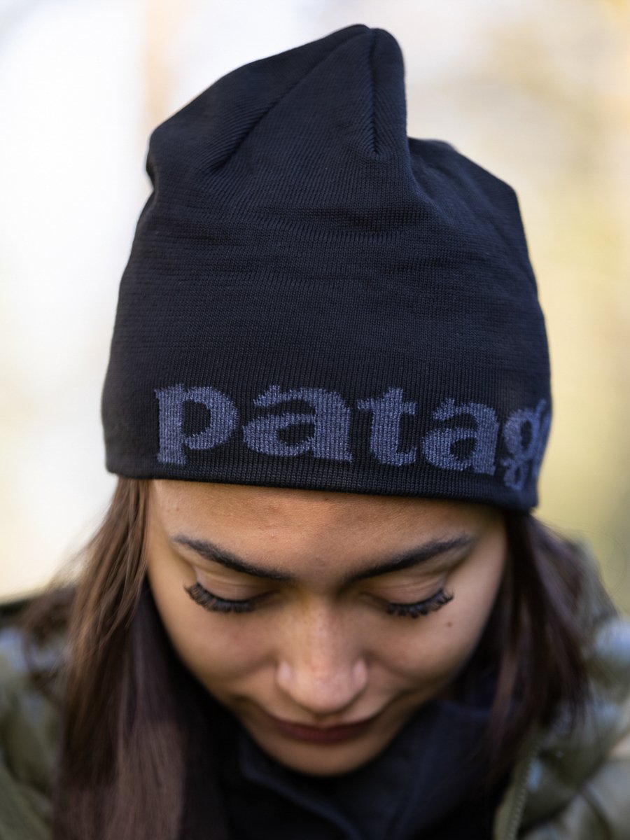 Patagonia Beanie Hat Logo Belwe Mini Logo Belwe / Black
