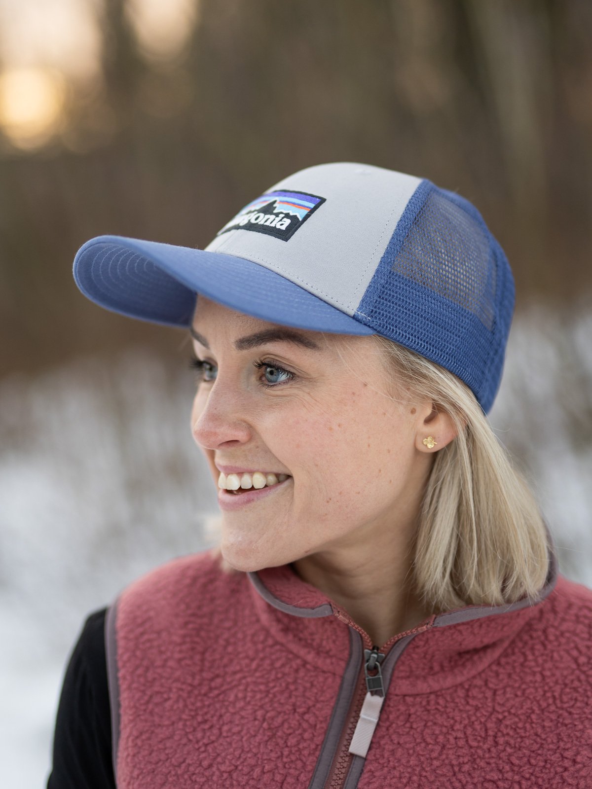 Patagonia P-6 Logo LoPro Trucker Hat Salt Grey w/Current Blue