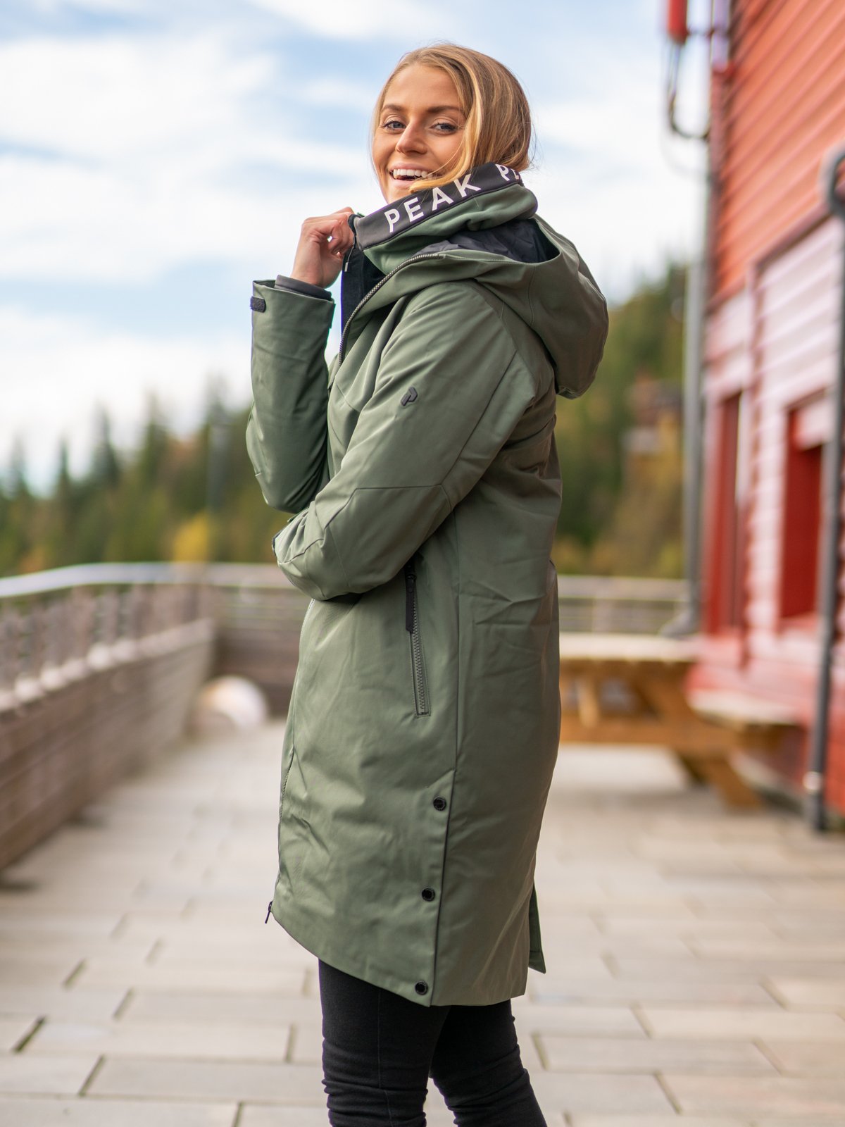 Peak Performance Sapphire Parka Thrill Green