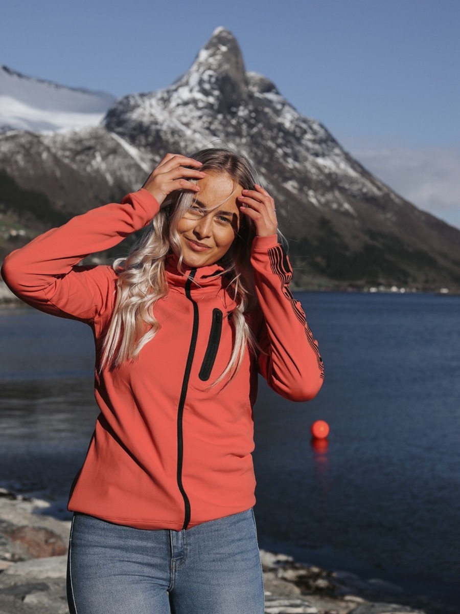 Peak Performance Power Zip Hood Clay Red
