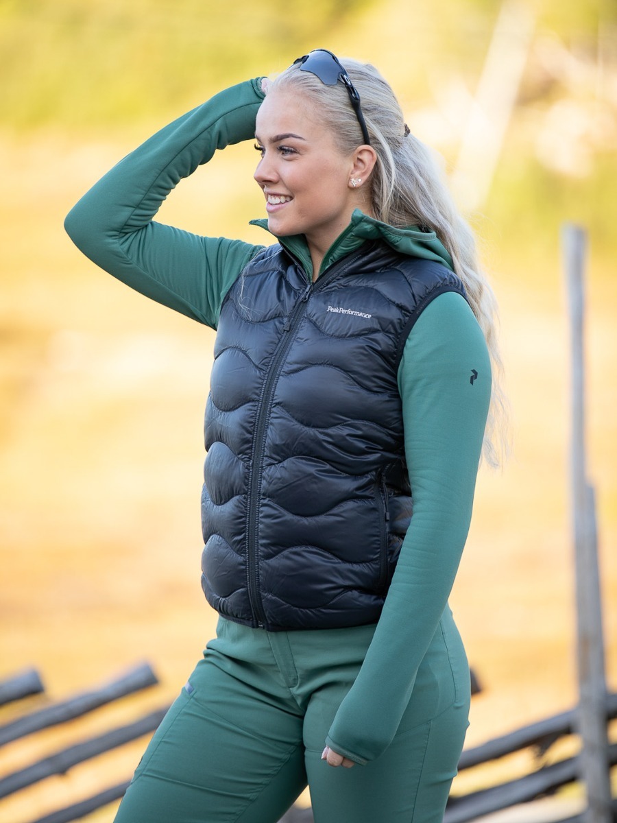 Peak Performance Helium Vest Black