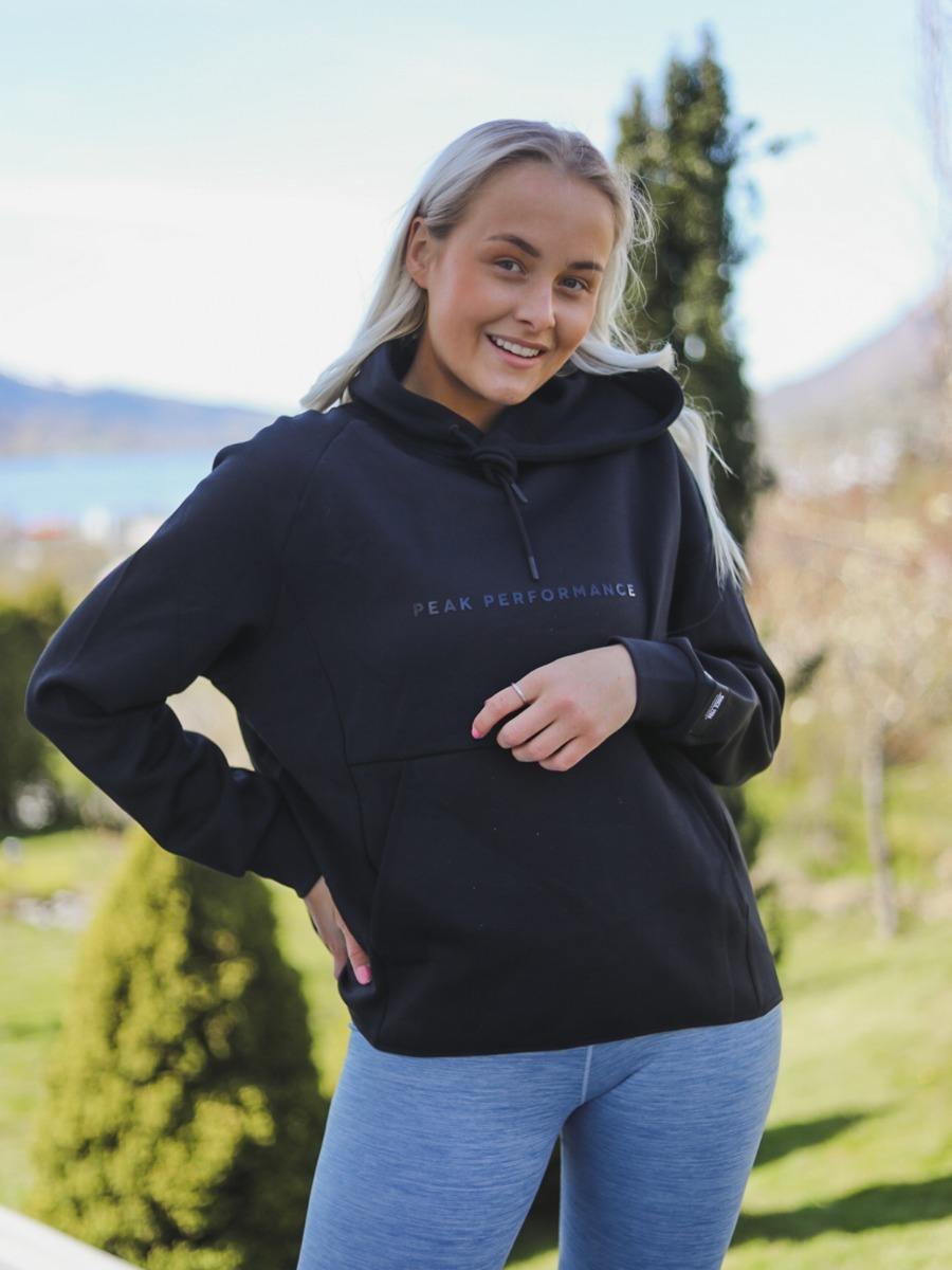 Peak Performance Tech Hood Black