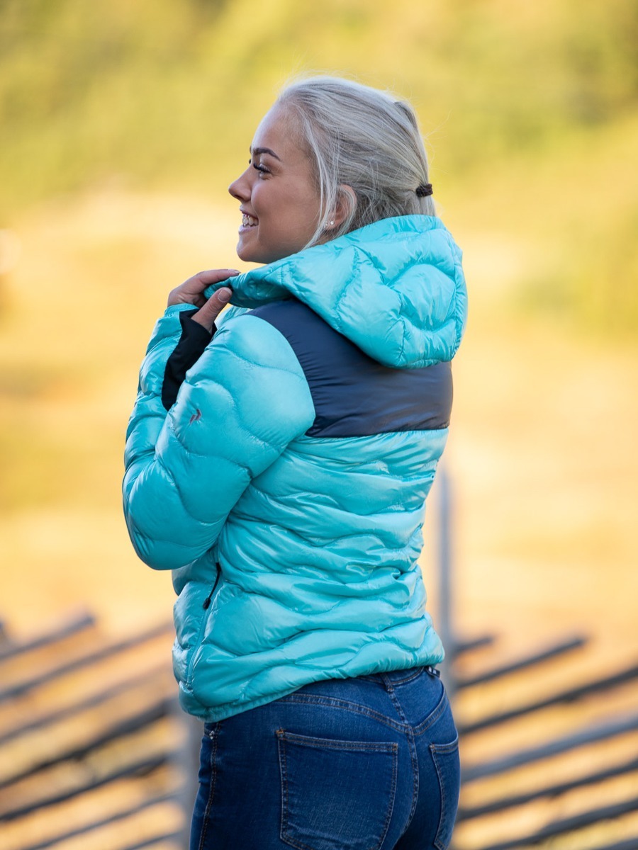 Peak Performance Helium Glacier Hood Jacket Tonic Sky