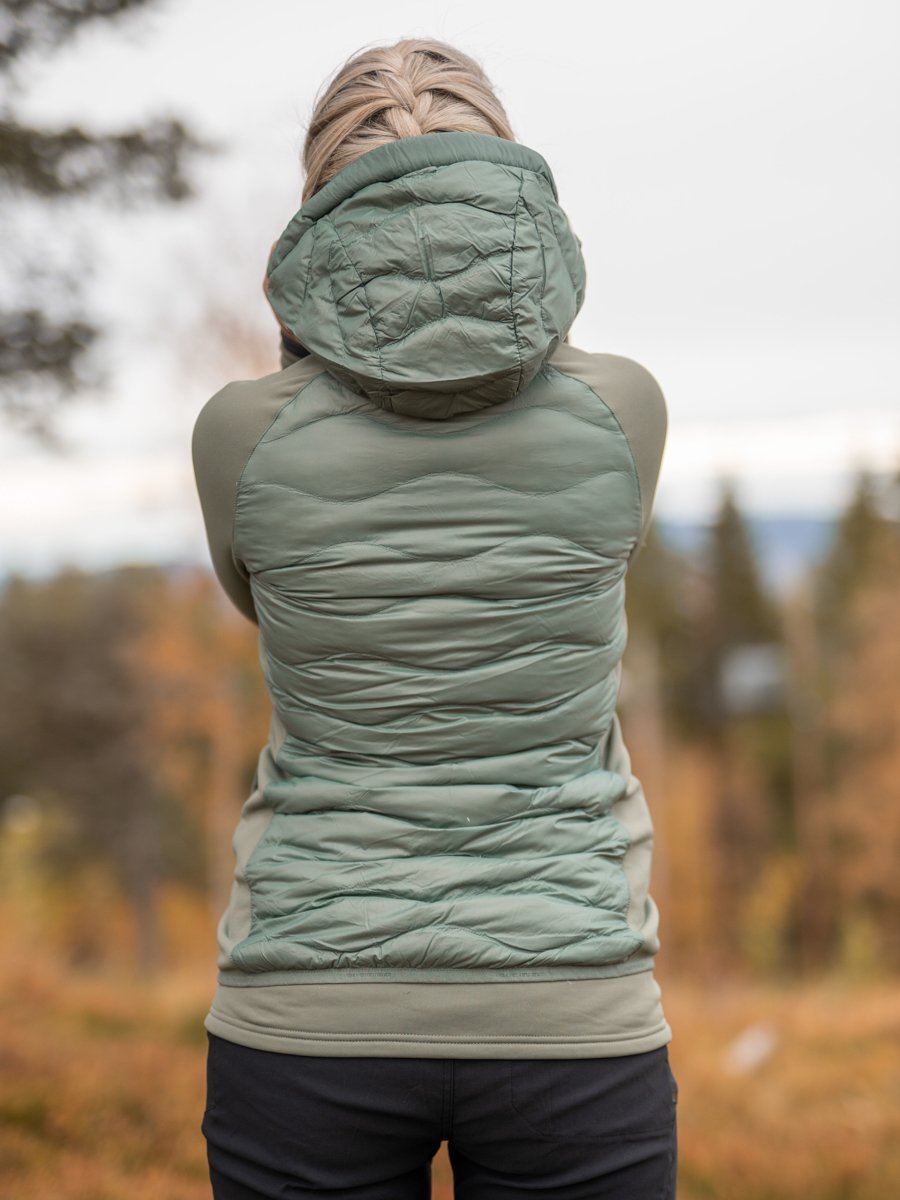 Peak Performance Helium Hybrid Hood Jacket Fells view